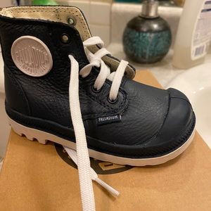 Kids shoes